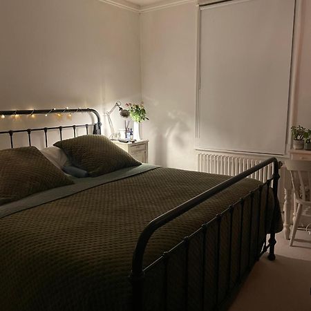 3 Bed Home Sleeps 6 Free Parking Brighton Exteriör bild